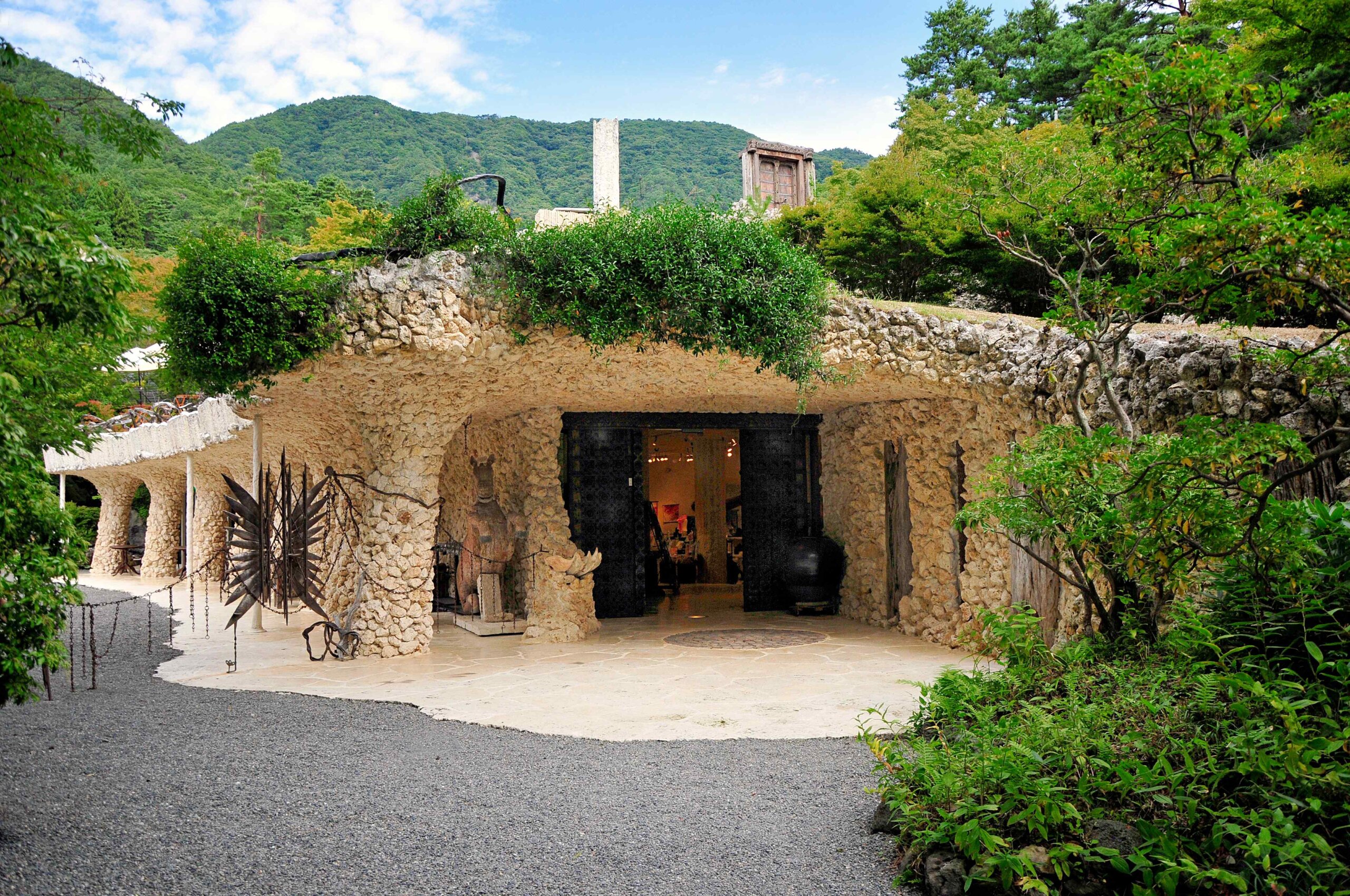 Exhibition Update at the Itchiku Kubota Museum