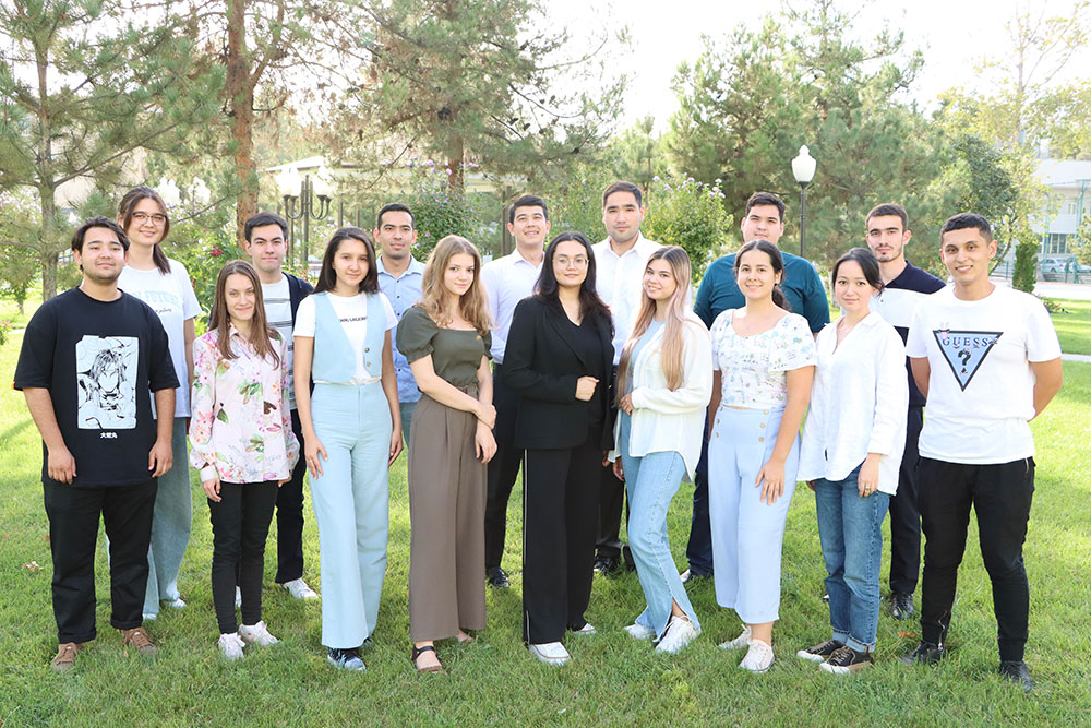 Интервью: первый выпуск стипендиатов Международного фонда Шодиева (МГИМО-Ташкент)